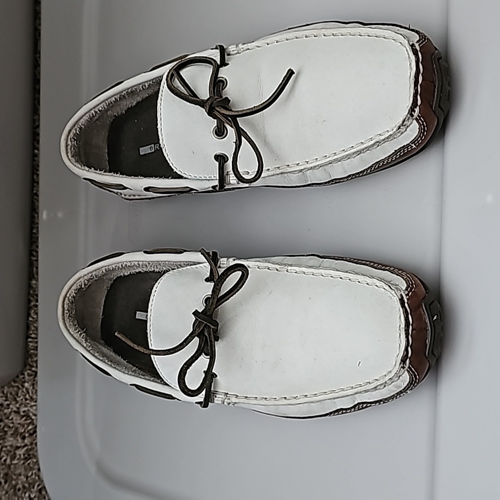 Shoe
